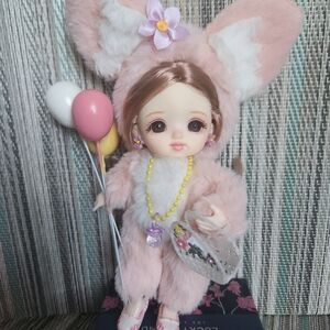 Sweet little posable bjd doll obitsu11 🌸